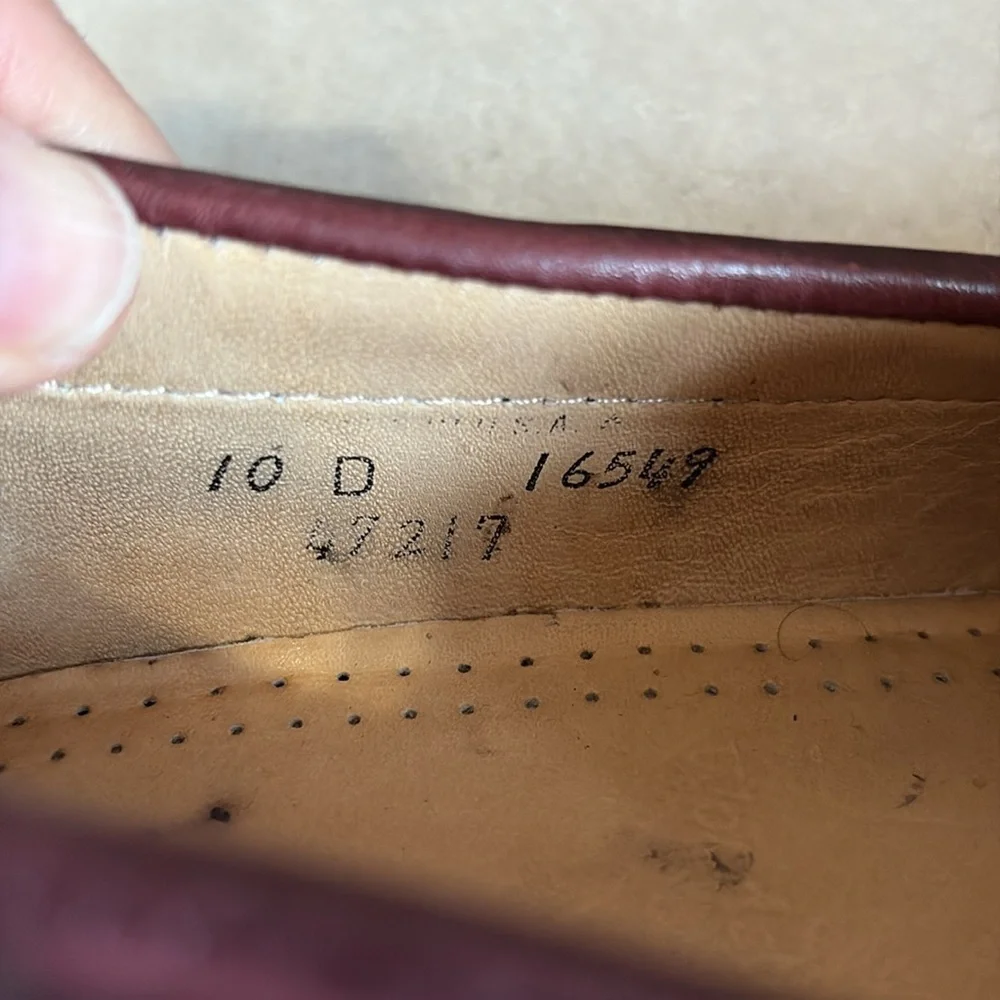 Allen Edmonds sz 10 brown leather loafers with tassels